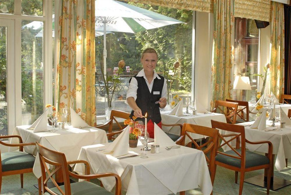 Balladins Superior Hotel Gutsmann Bad Bramstedt Restaurant foto